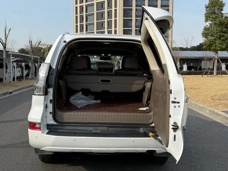 2015 Lexus GX 400 Luxury Edition — миниатюра 10