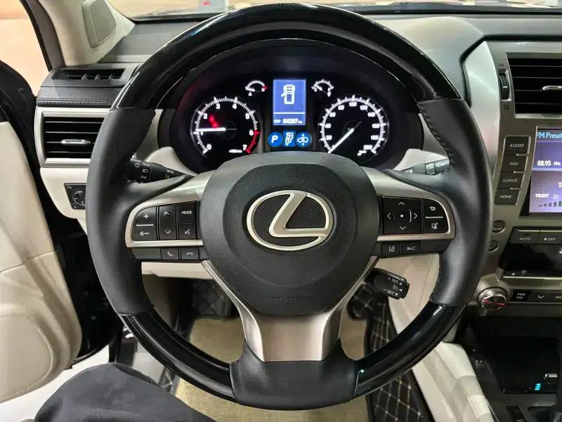 2019 Lexus GX 460 (Middle East version) — миниатюра 12