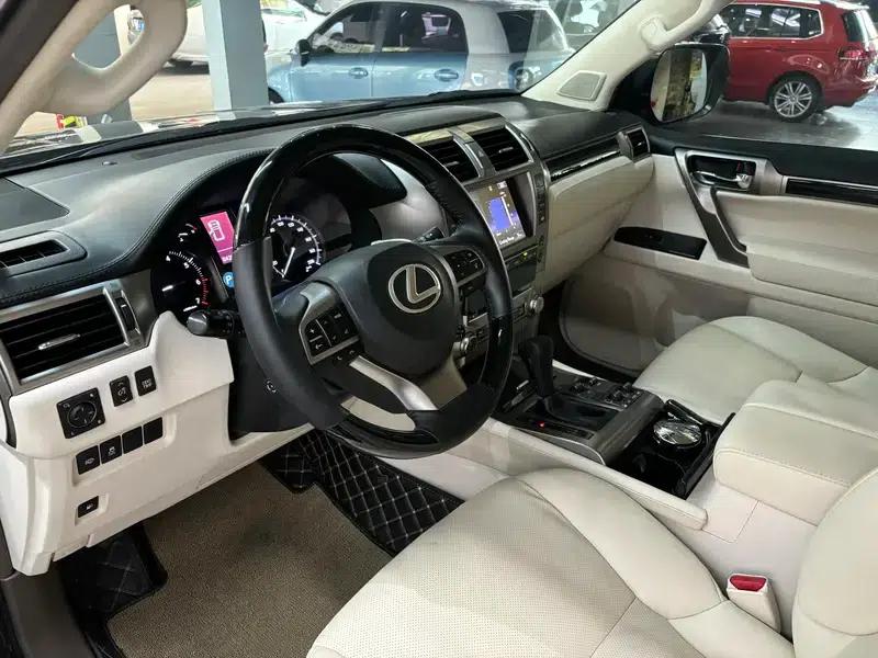 2019 Lexus GX 460 (Middle East version) — миниатюра 15