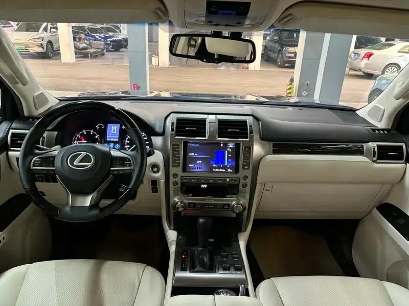 2019 Lexus GX 460 (Middle East version) — миниатюра 10