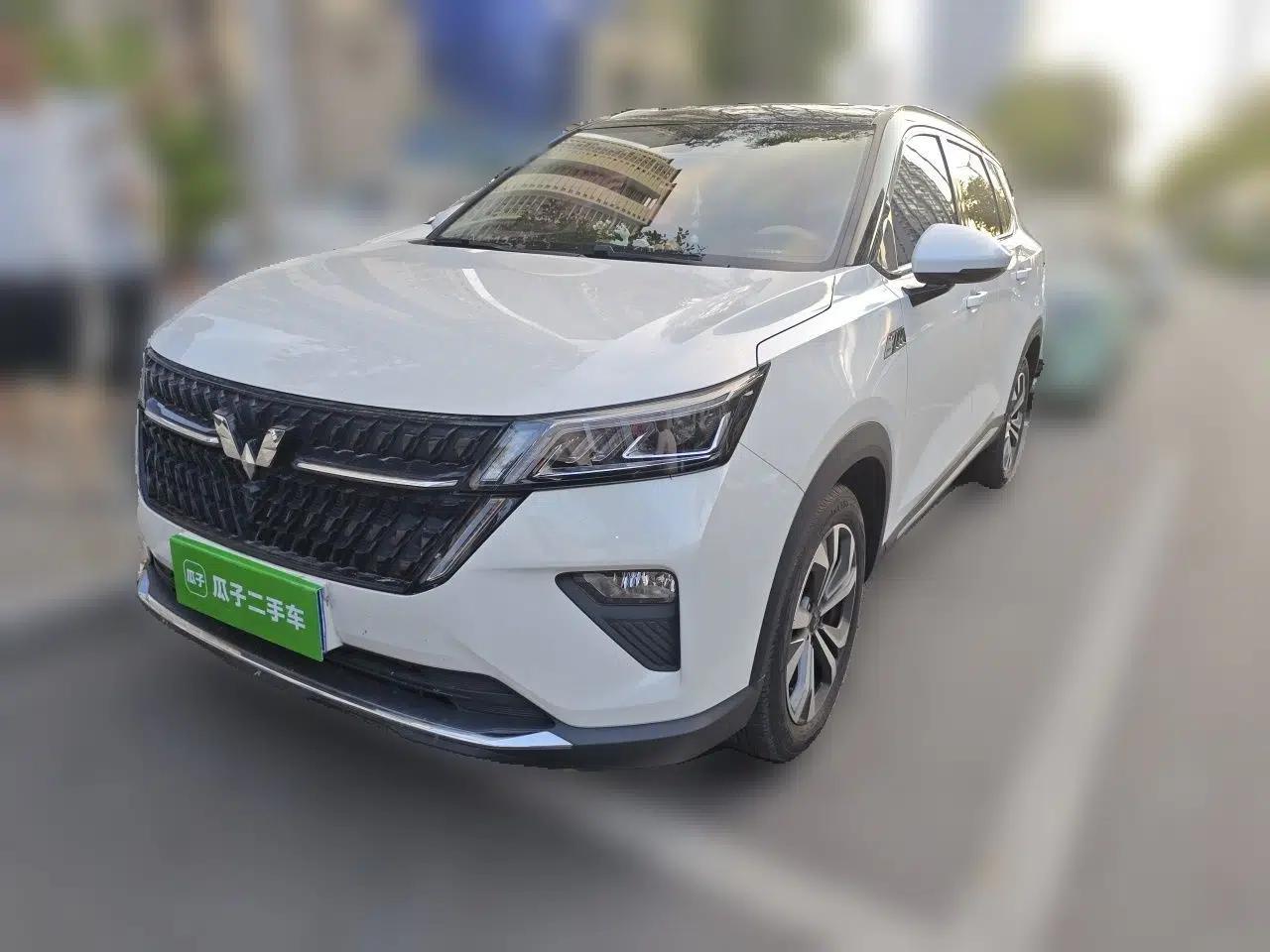 Wuling Asta 2021 1.5T CVT Starlight Edition — миниатюра 1