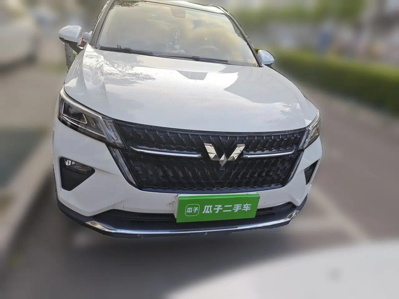 Wuling Asta 2021 1.5T CVT Starlight Edition — миниатюра 2