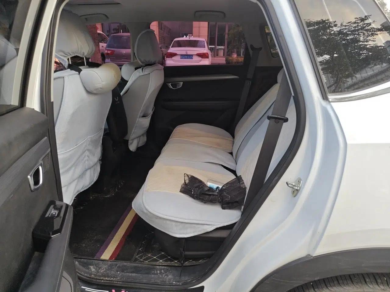 Wuling Asta 2021 1.5T CVT Starlight Edition — миниатюра 17