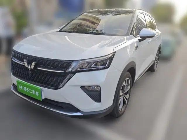Wuling Asta 2021 1.5T CVT Starlight Edition