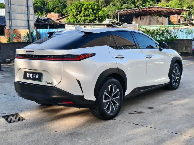 Lexus RZ 2023 450e DIRECT4 Luxury Edition — миниатюра 6