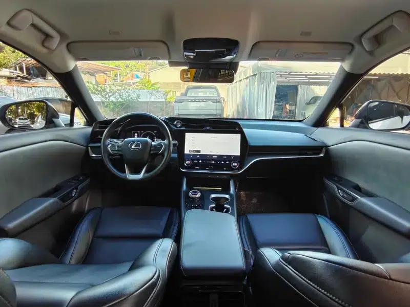 Lexus RZ 2023 450e DIRECT4 Luxury Edition — миниатюра 7