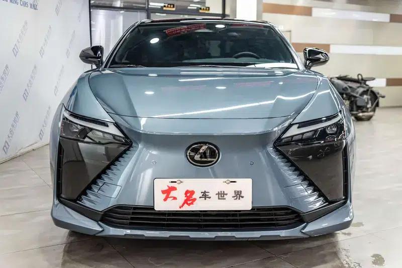 Lexus RZ 2023 450e DIRECT4 Luxury Edition — миниатюра 2