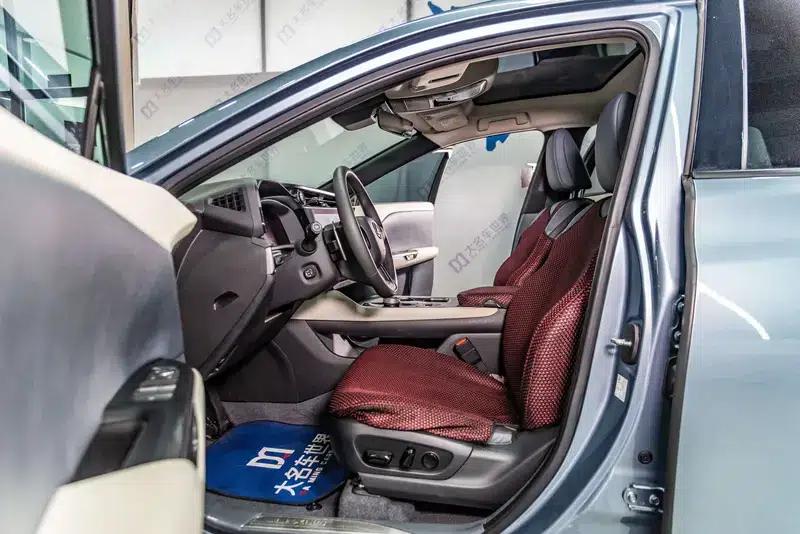 Lexus RZ 2023 450e DIRECT4 Luxury Edition — миниатюра 13