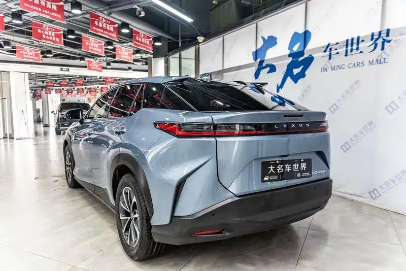 Lexus RZ 2023 450e DIRECT4 Luxury Edition — миниатюра 4