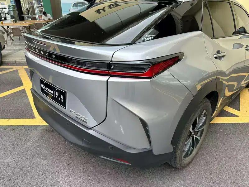 Lexus RZ 2023 450e DIRECT4 Luxury Edition — миниатюра 15