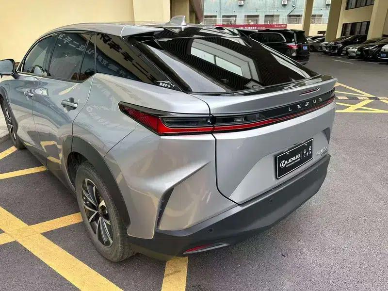 Lexus RZ 2023 450e DIRECT4 Luxury Edition — миниатюра 3