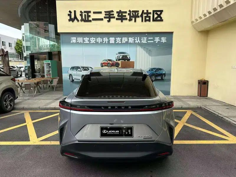 Lexus RZ 2023 450e DIRECT4 Luxury Edition — миниатюра 4
