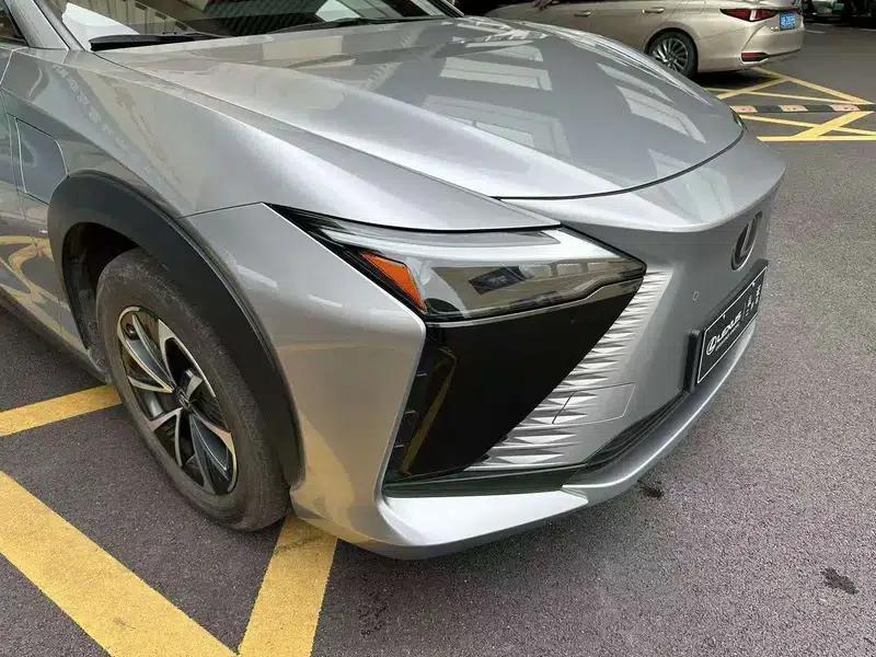 Lexus RZ 2023 450e DIRECT4 Luxury Edition — миниатюра 10