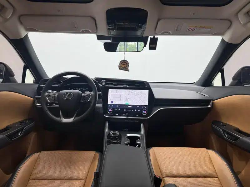 Lexus RZ 2023 450e DIRECT4 Luxury Edition — миниатюра 14
