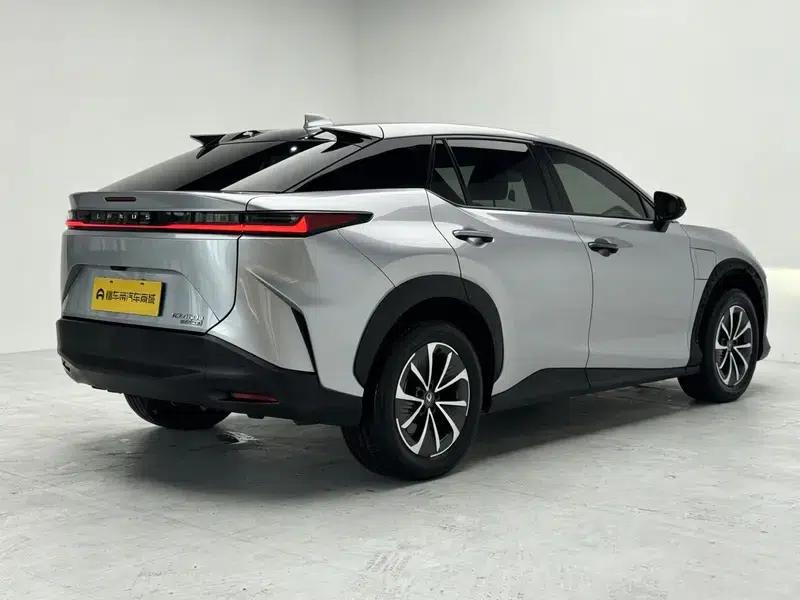 Lexus RZ 2023 450e DIRECT4 Luxury Edition — миниатюра 7