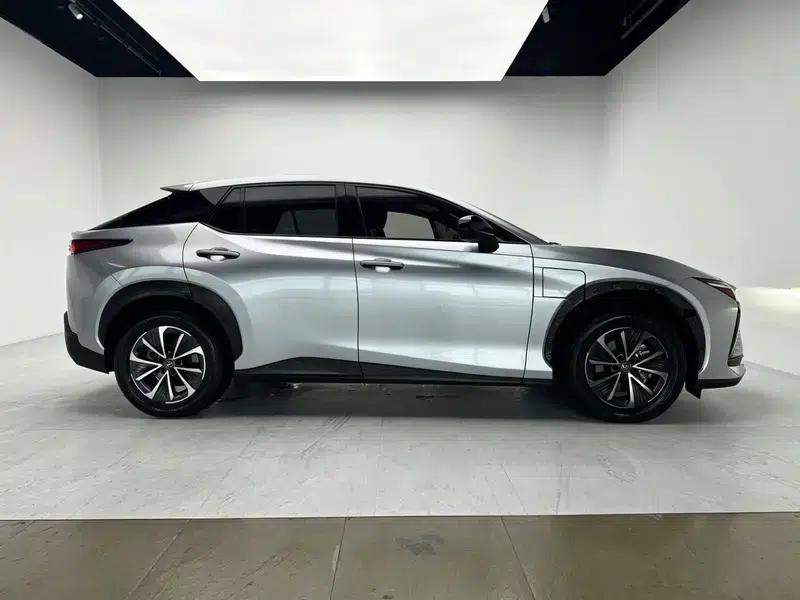 Lexus RZ 2023 450e DIRECT4 Luxury Edition — миниатюра 8