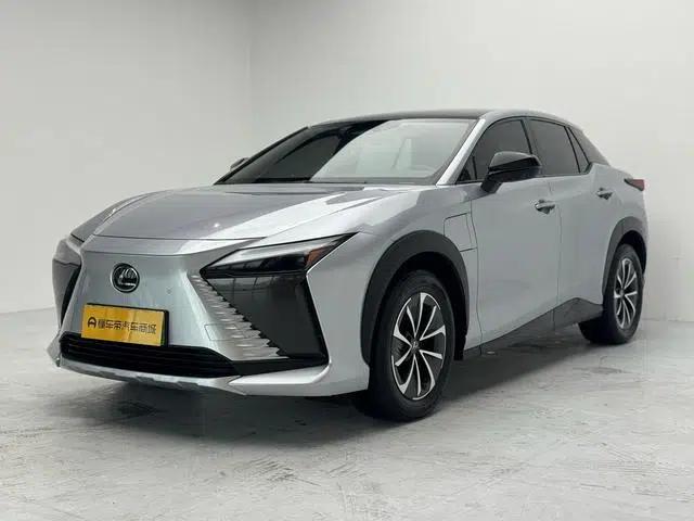 Lexus RZ 2023 450e DIRECT4 Luxury Edition