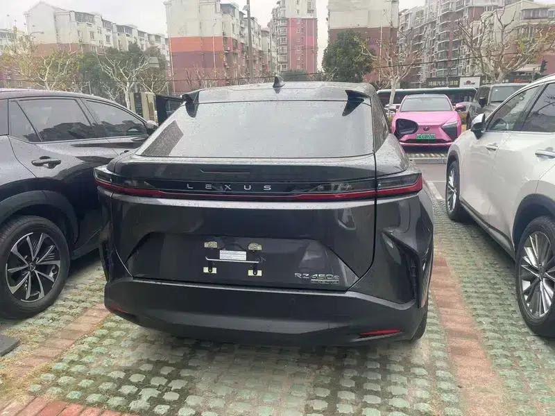 Lexus RZ 2023 450e DIRECT4 Luxury Edition — миниатюра 3