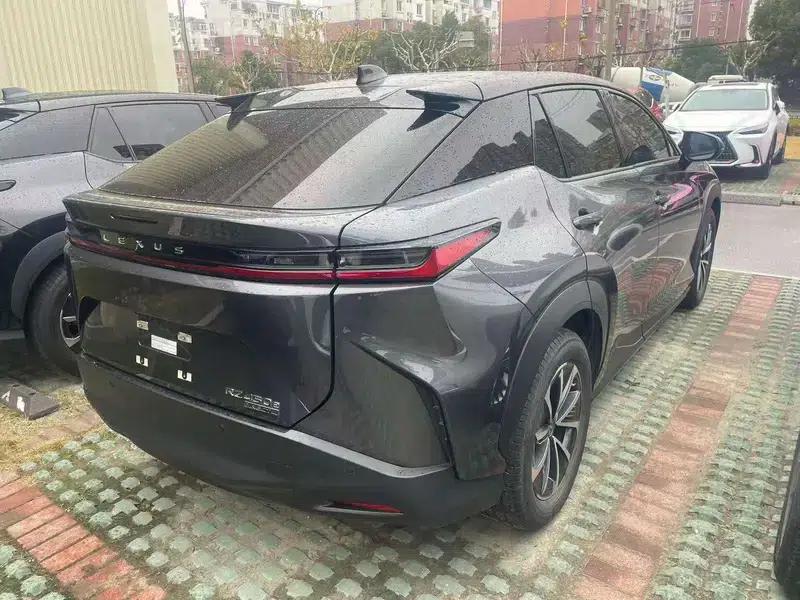 Lexus RZ 2023 450e DIRECT4 Luxury Edition — миниатюра 4