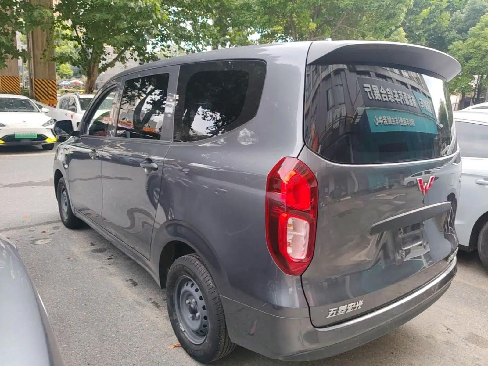 Wuling Hongguang New Energy 2024 All-Electric Model 300KM Standard Version — миниатюра 4