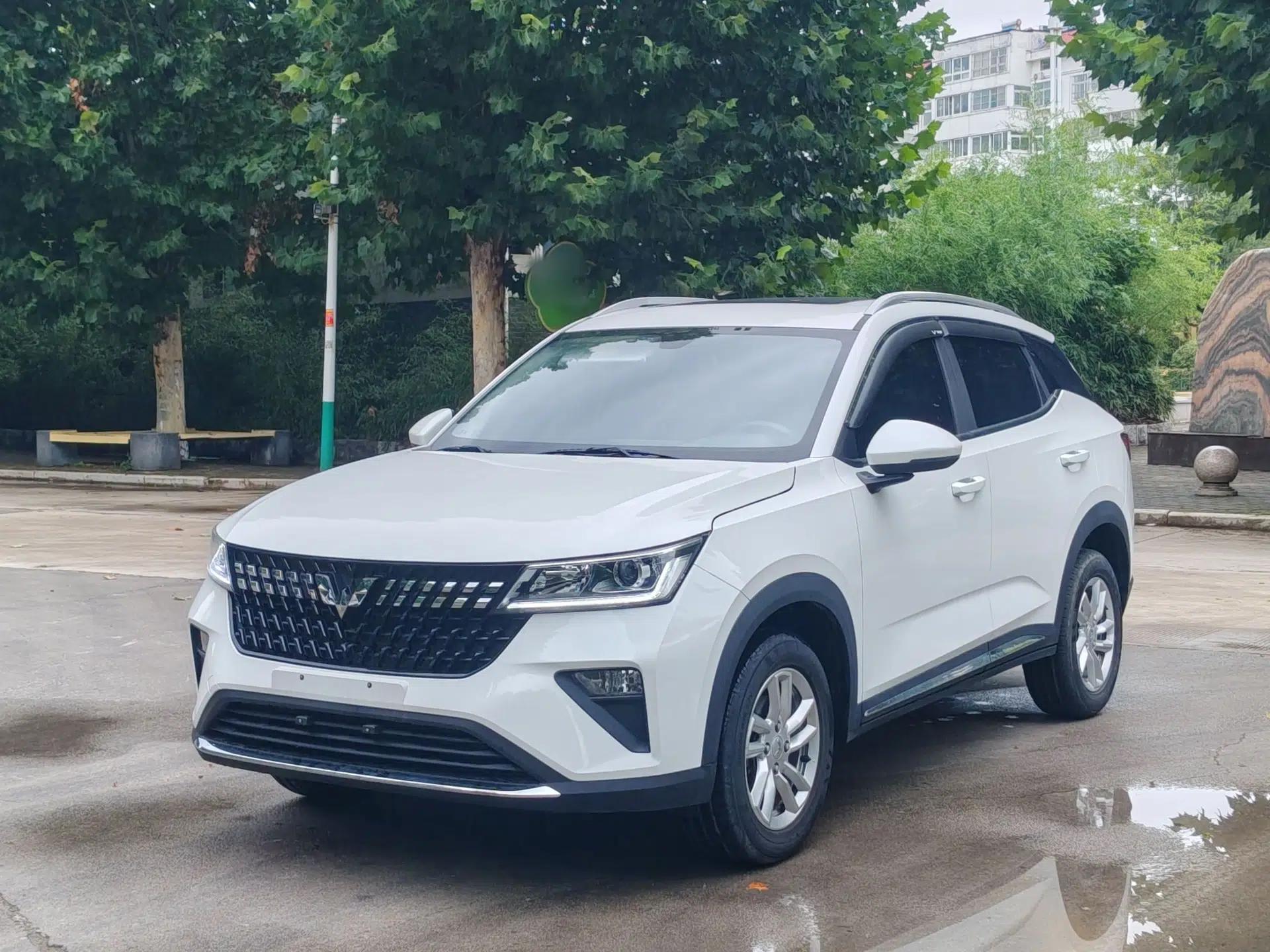 Wuling Alvez 2022 1.5L Manual Comfort Version — миниатюра 1