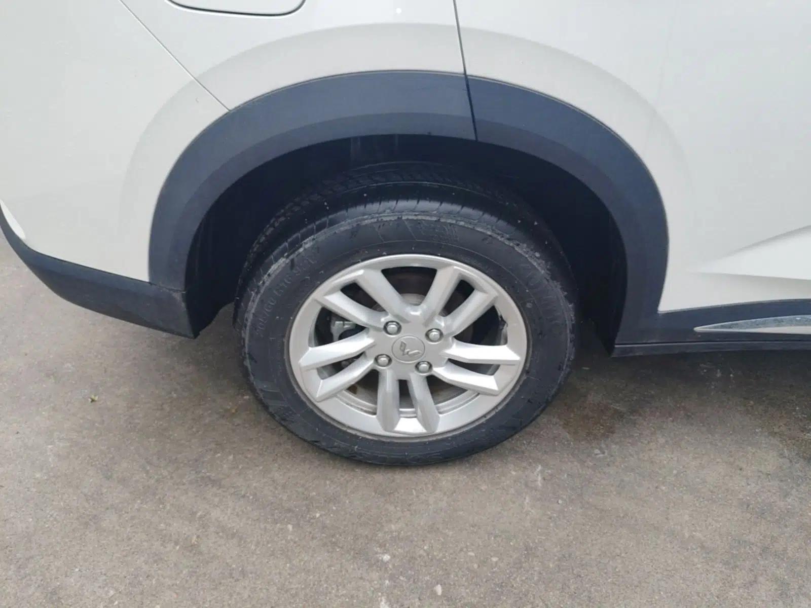 Wuling Alvez 2022 1.5L Manual Comfort Version — миниатюра 16