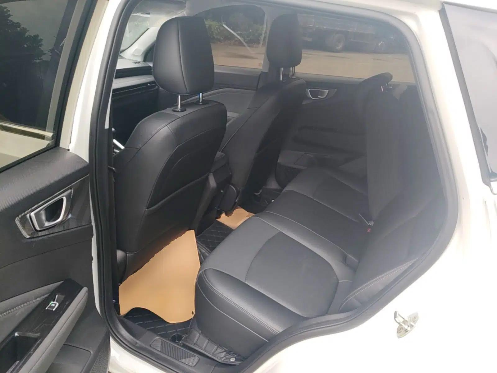 Wuling Alvez 2022 1.5L Manual Comfort Version — миниатюра 25