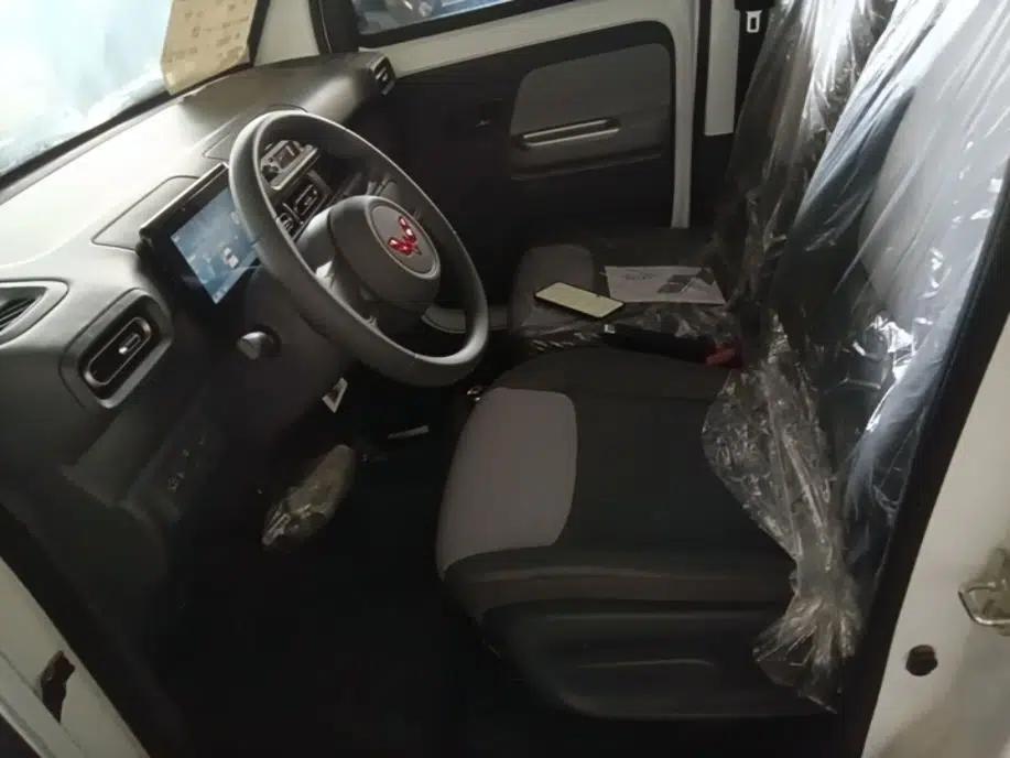 Wuling Zhiguang New Energy 2025 Model 305km Ambitious Edition — миниатюра 17