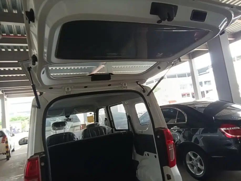 Wuling Zhiguang New Energy 2025 Model 305km Ambitious Edition — миниатюра 22