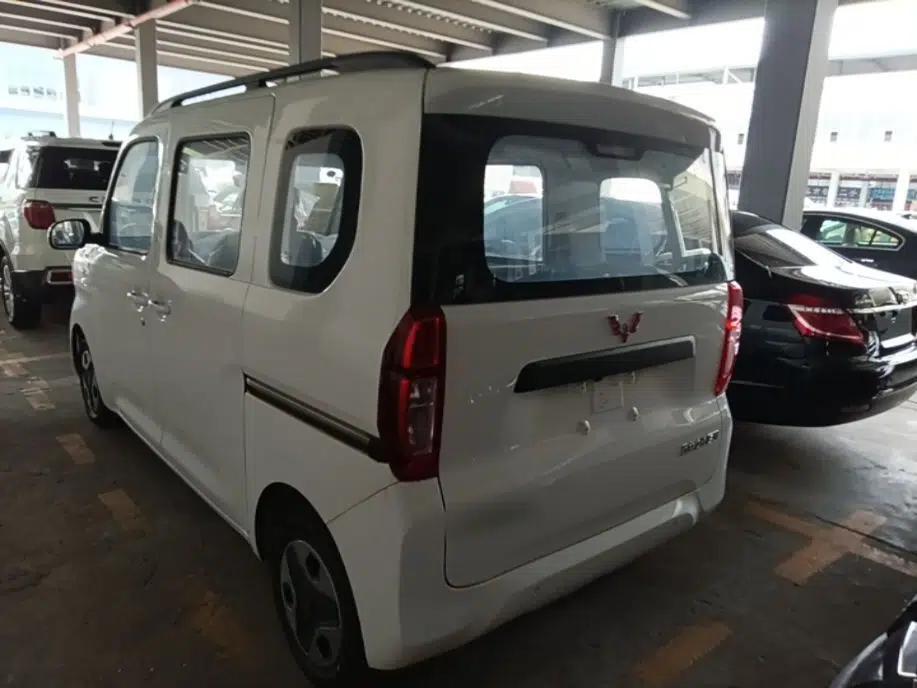 Wuling Zhiguang New Energy 2025 Model 305km Ambitious Edition — миниатюра 4