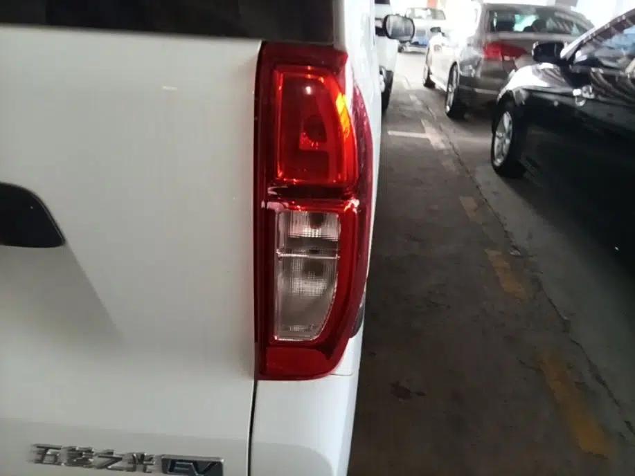 Wuling Zhiguang New Energy 2025 Model 305km Ambitious Edition — миниатюра 9
