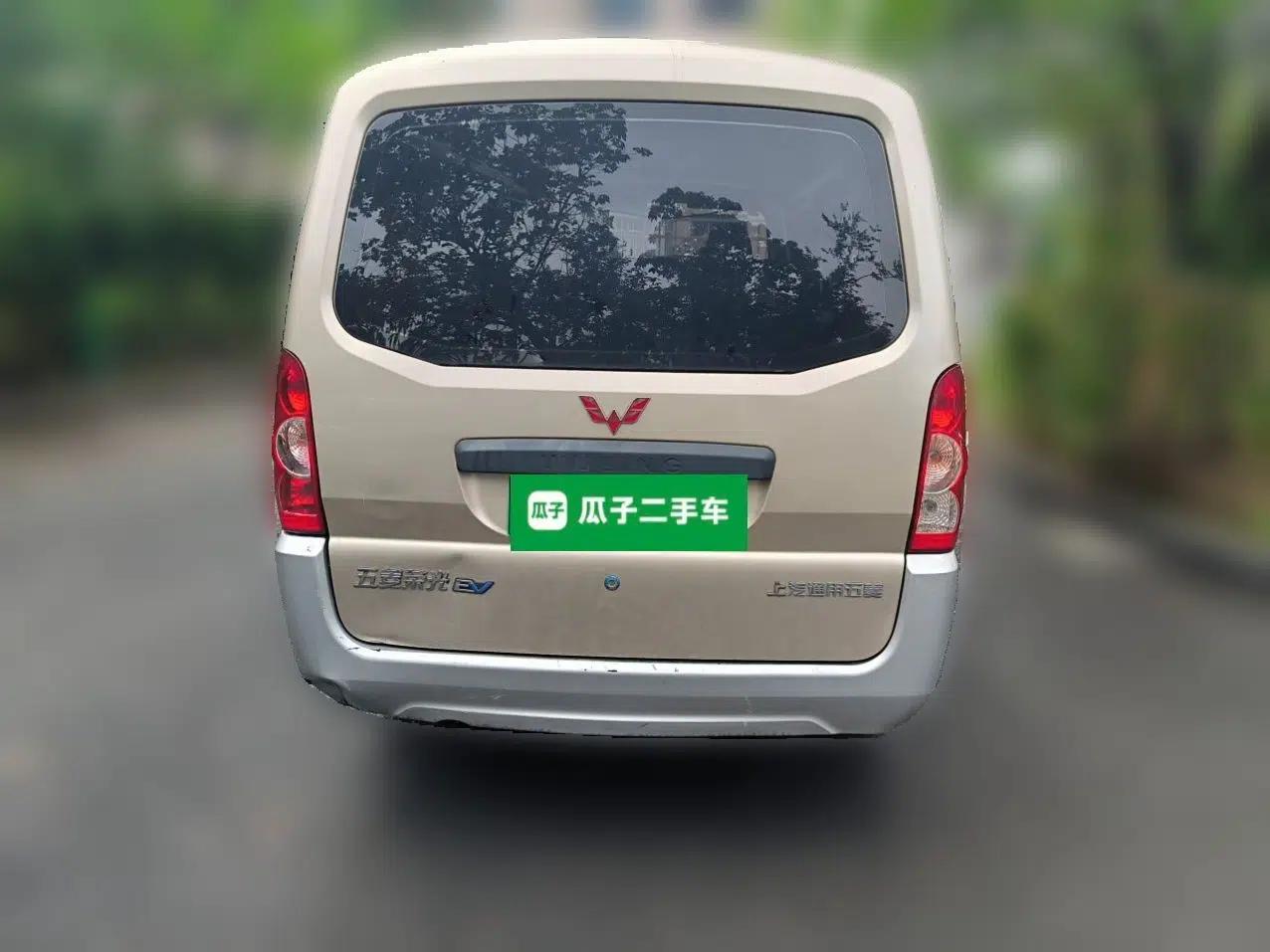 Wuling Rongguang EV 2022 Basic Passenger Bus Powered by Penghui Battery — миниатюра 5