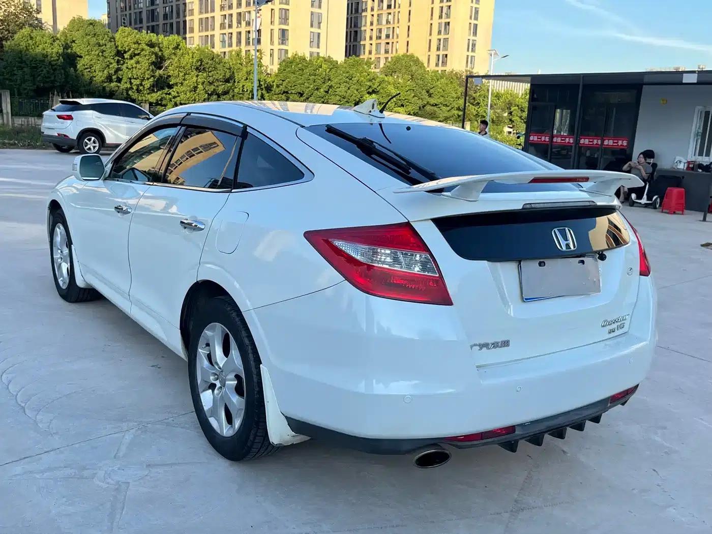 Crosstour 2012 2.4L Luxury Edition — миниатюра 6