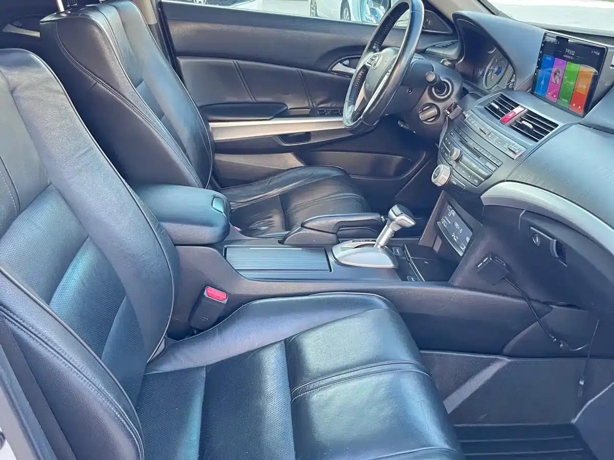 Crosstour 2012 2.4L Luxury Edition — миниатюра 8
