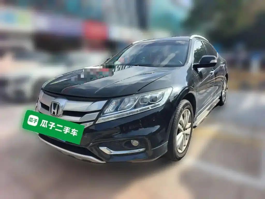 Crosstour 2014 2.4L Luxury Edition — миниатюра 2