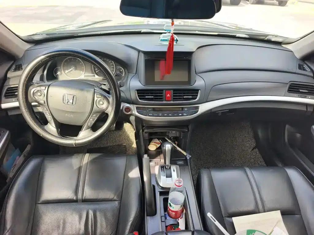 Crosstour 2014 2.4L Luxury Edition — миниатюра 6