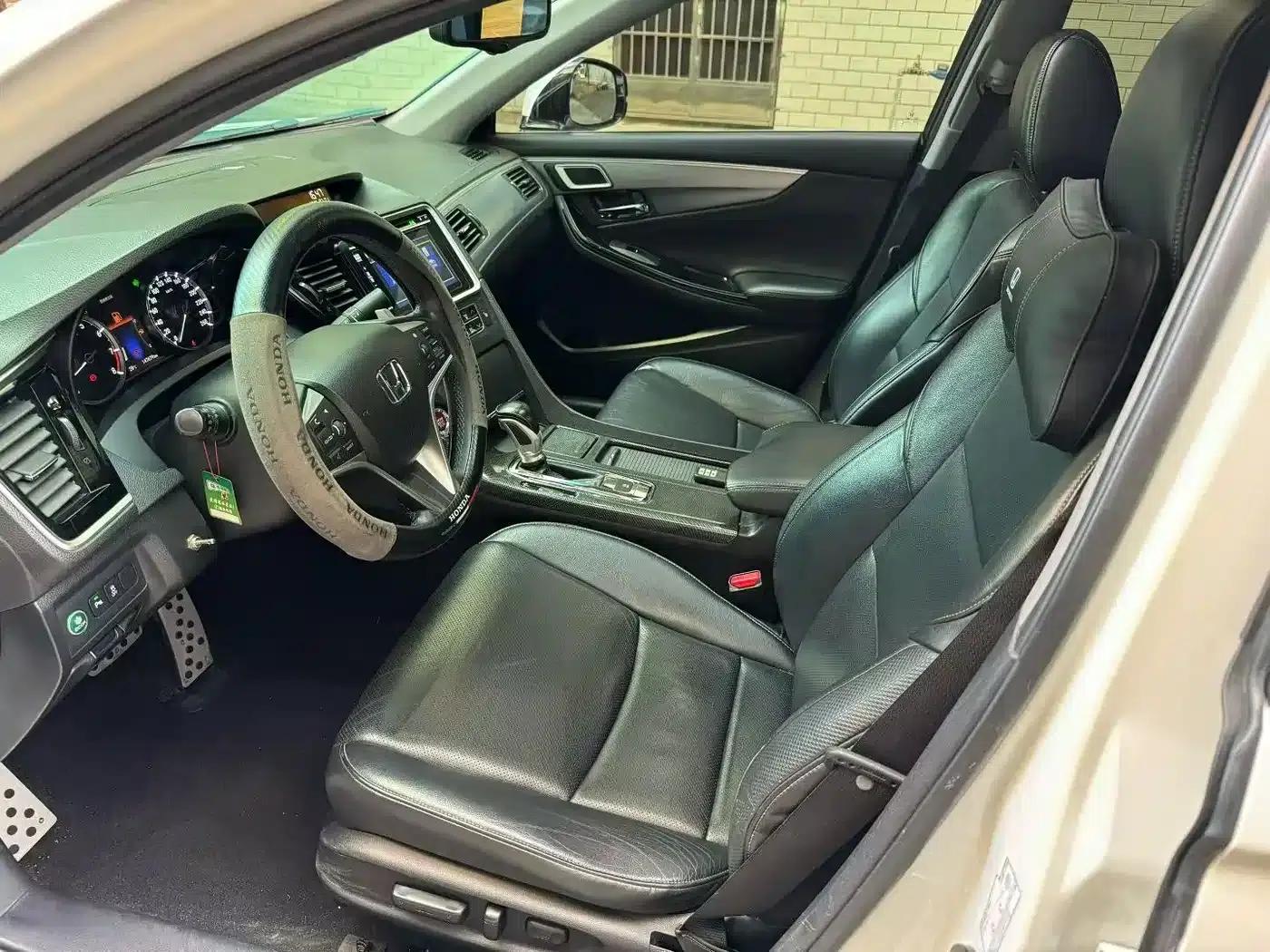Spirior 2015 2.4L Premium Edition — миниатюра 6