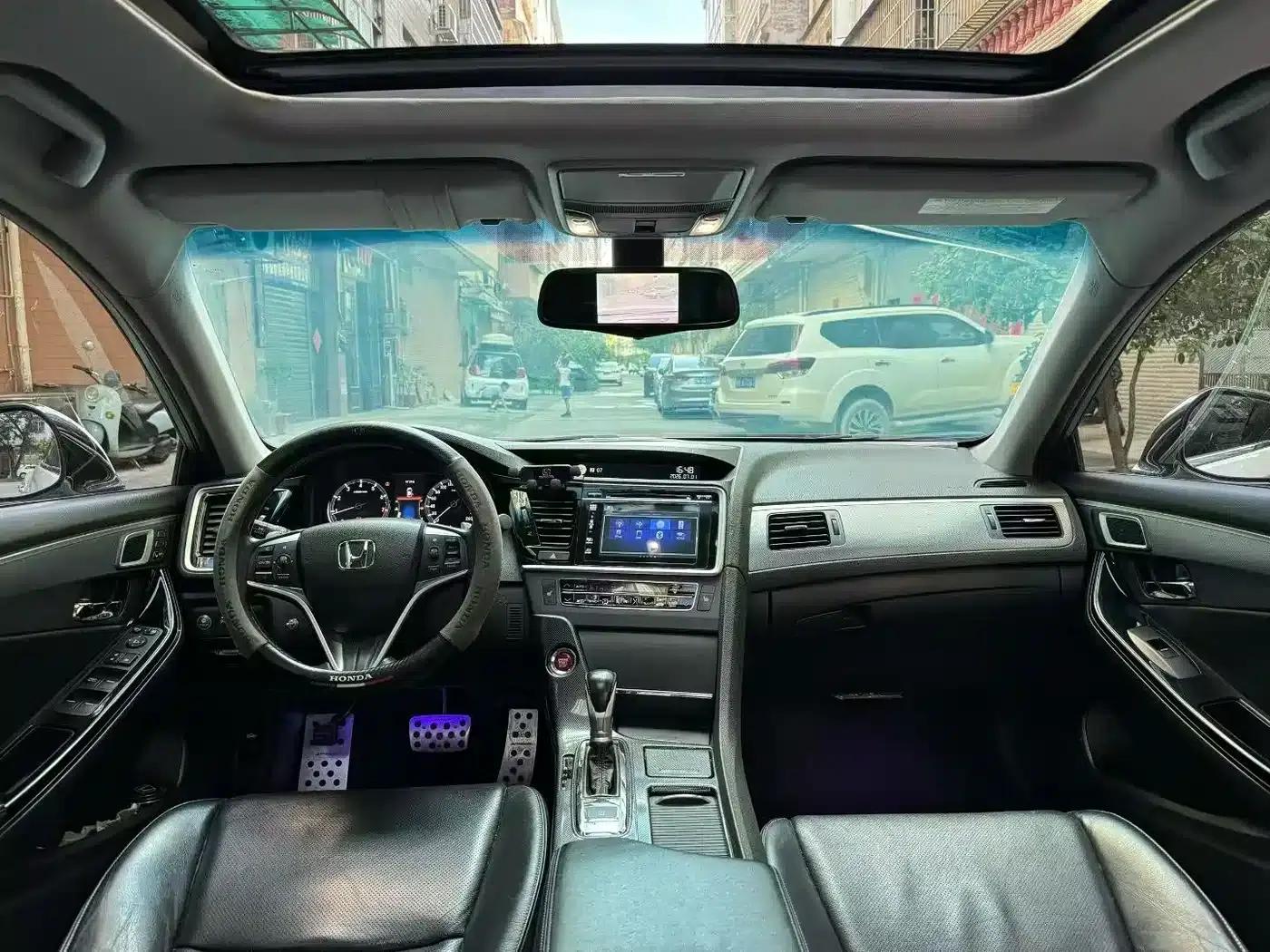 Spirior 2015 2.4L Premium Edition — миниатюра 7