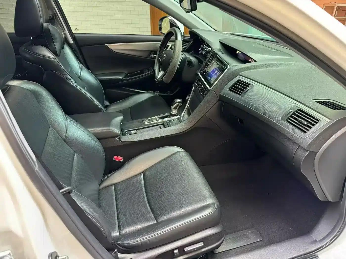 Spirior 2015 2.4L Premium Edition — миниатюра 8