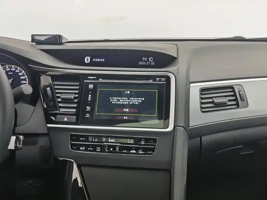 Spirior 2015 2.0L Premium Edition — миниатюра 12