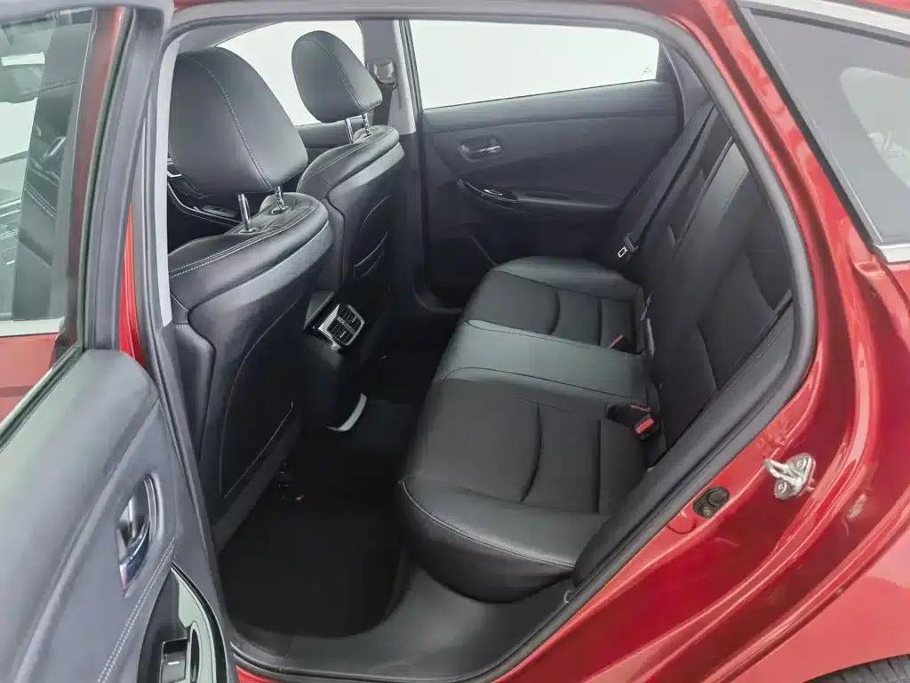 Spirior 2015 2.0L Premium Edition — миниатюра 15