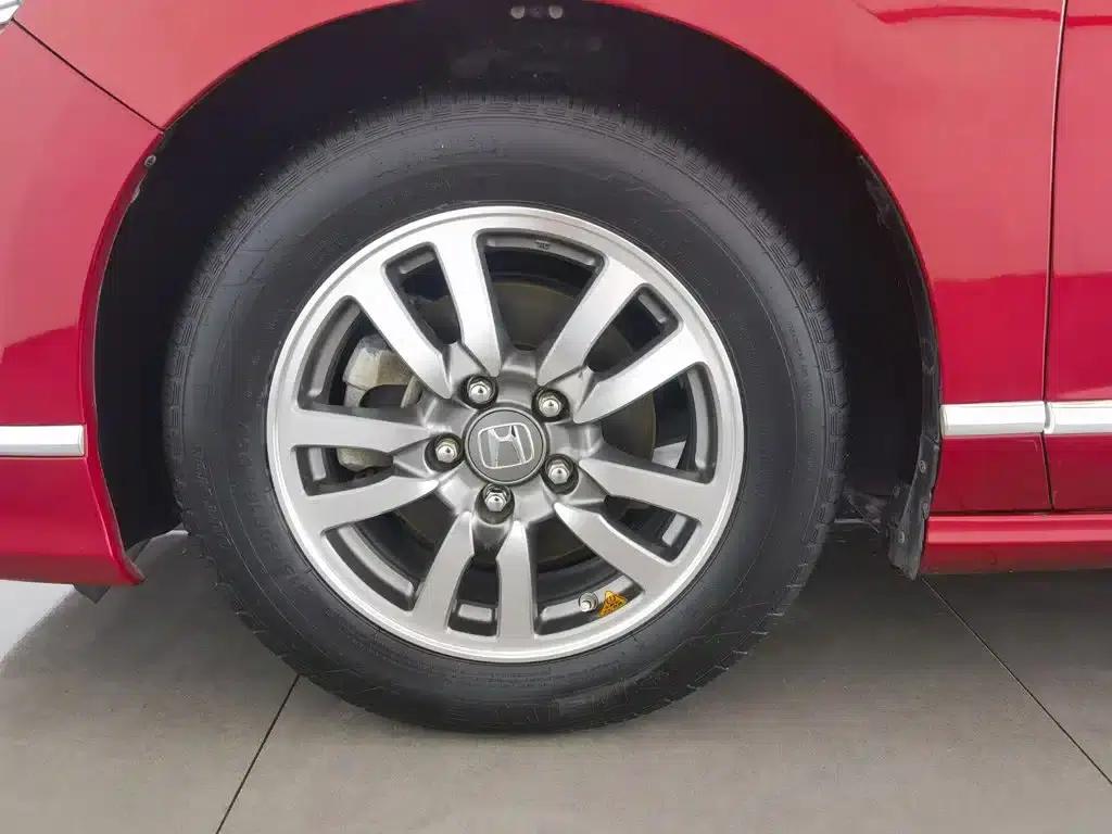 Spirior 2015 2.0L Premium Edition — миниатюра 17