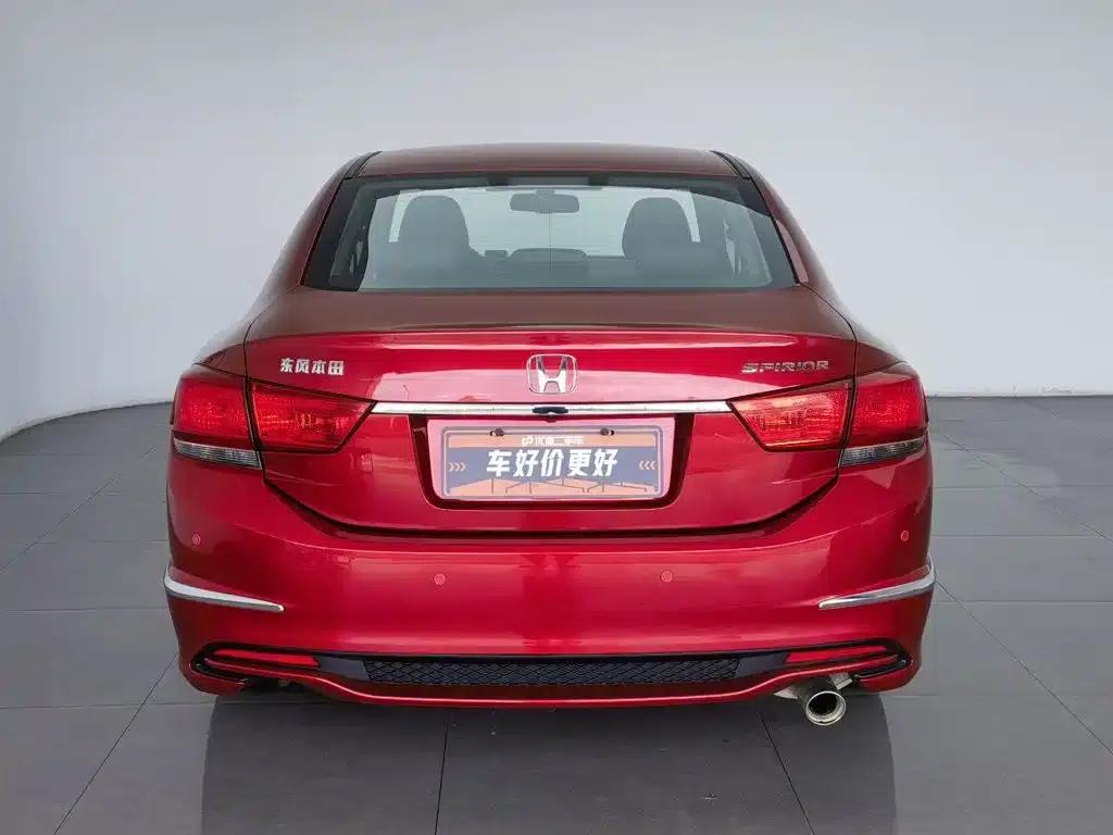 Spirior 2015 2.0L Premium Edition — миниатюра 4