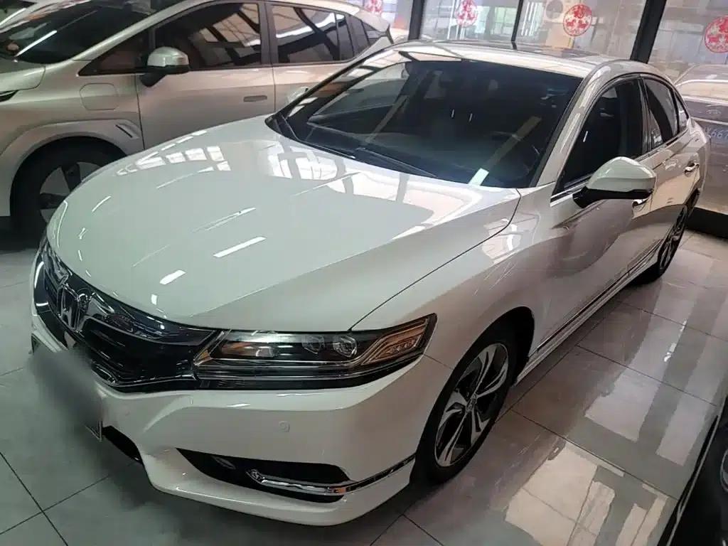 Spirior 2015 2.4L Premium Edition — миниатюра 1
