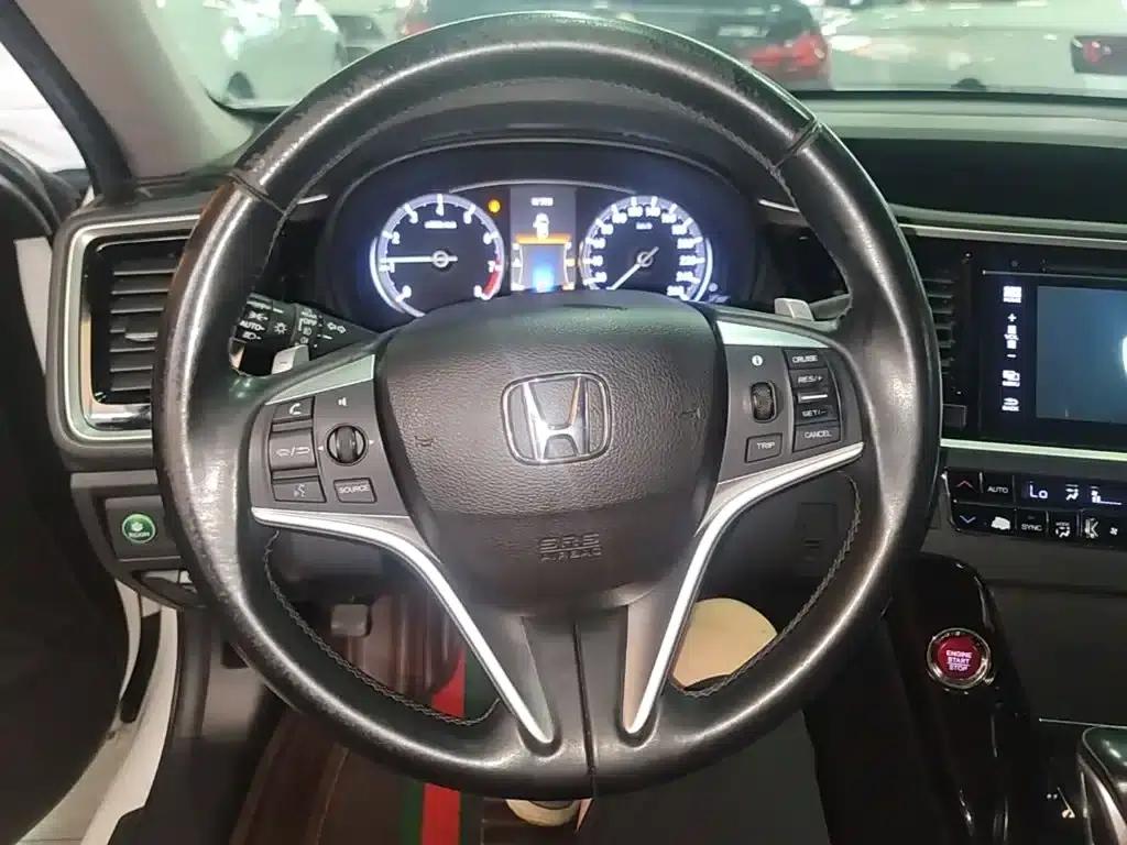 Spirior 2015 2.4L Premium Edition — миниатюра 11