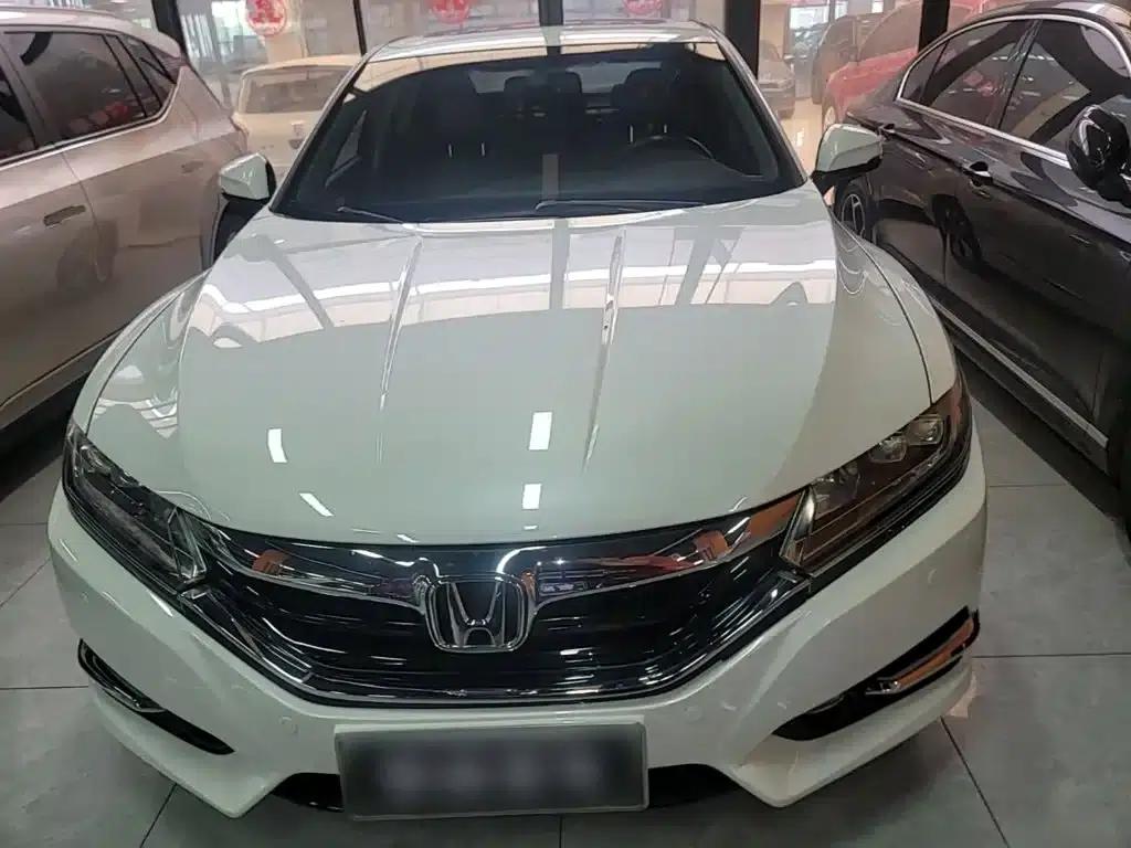Spirior 2015 2.4L Premium Edition — миниатюра 3