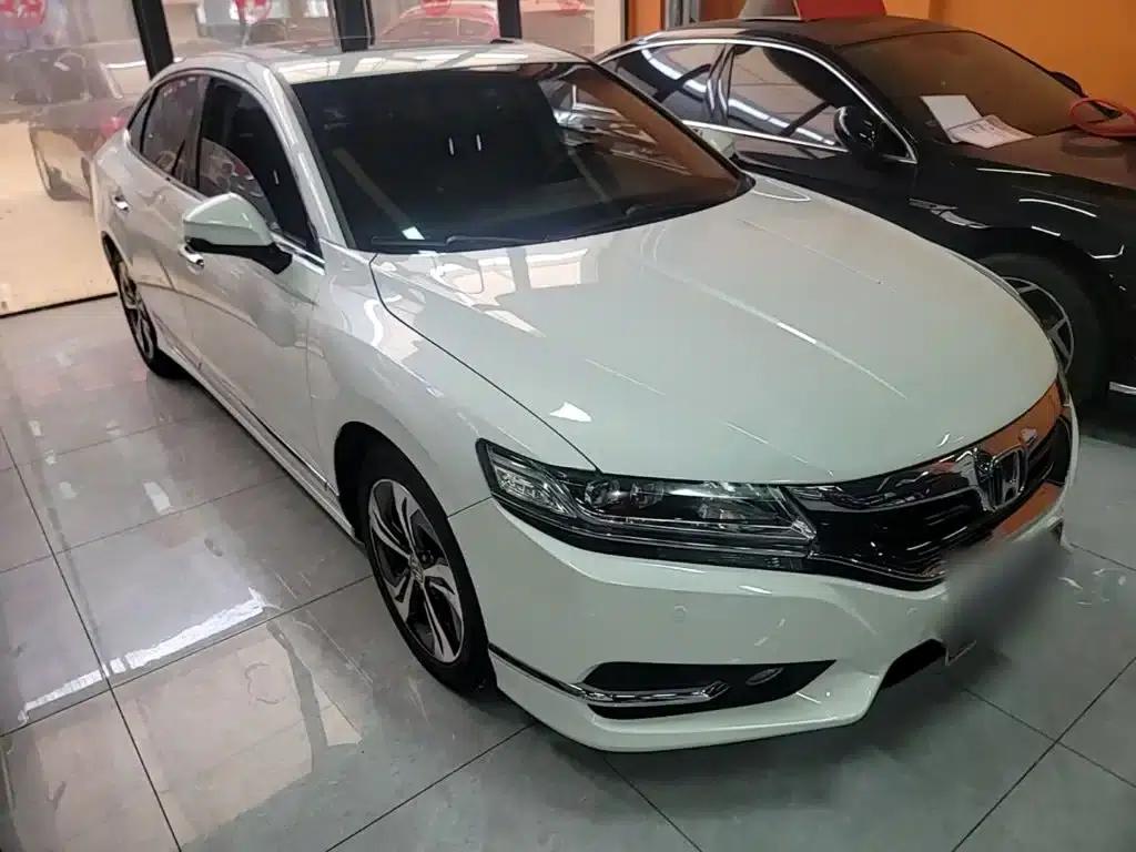 Spirior 2015 2.4L Premium Edition — миниатюра 4