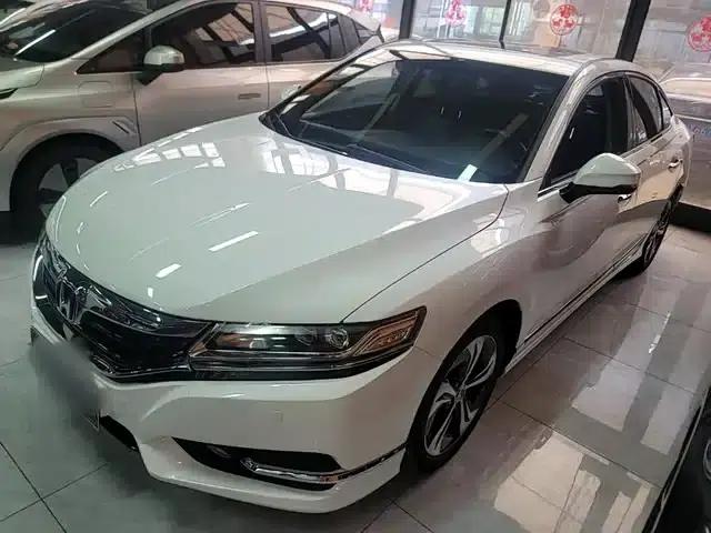 Spirior 2015 2.4L Premium Edition