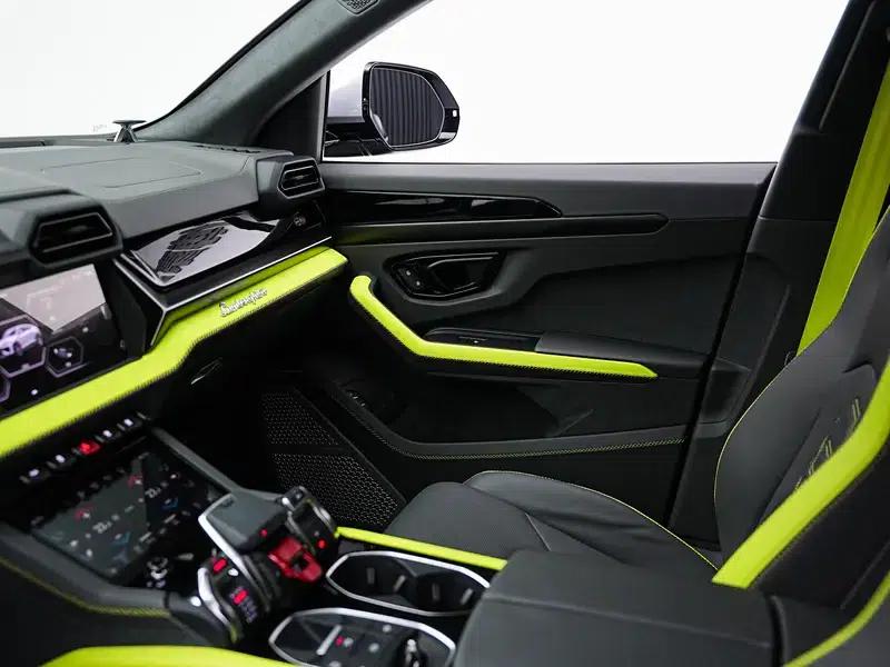 2025 Urus SE 4.0T Standard Edition — миниатюра 20