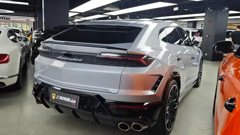 2025 Urus SE 4.0T Standard Edition — миниатюра 4